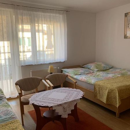 Pokoje Goscinne Matros Ustronie Morskie Kültér fotó