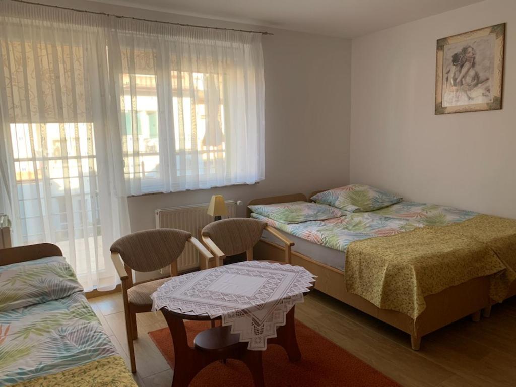 Pokoje Goscinne Matros Ustronie Morskie Kültér fotó