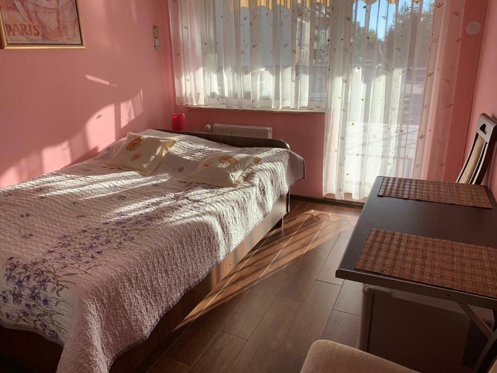 Pokoje Goscinne Matros Ustronie Morskie Kültér fotó